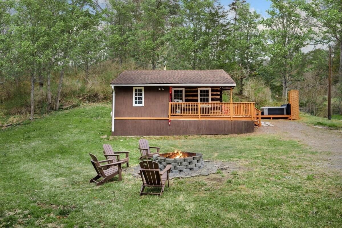 Creekside Cabin W Hot Tub, Fire Pit, Grill, Wifi! Basye Zewnętrze zdjęcie