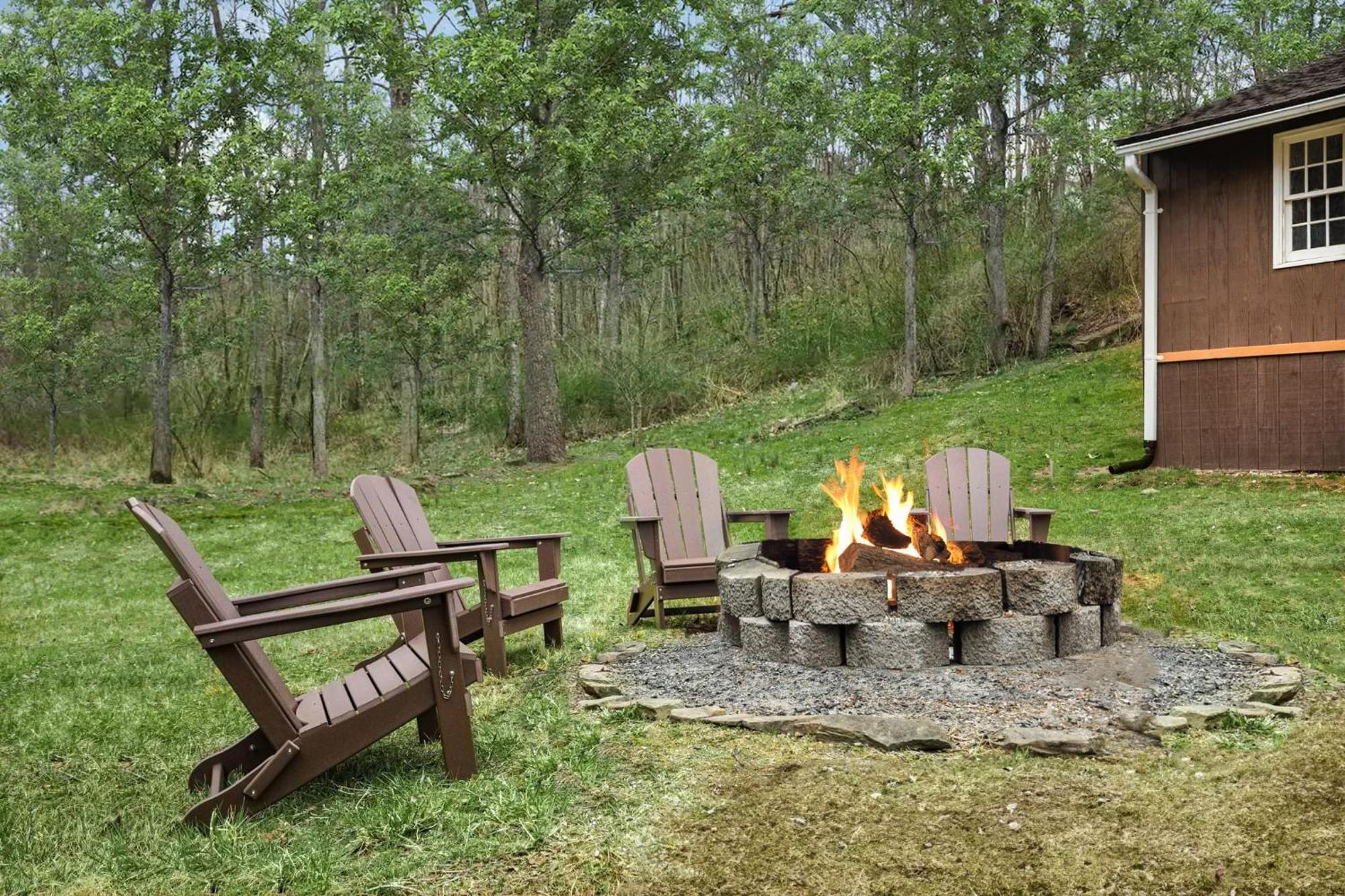 Creekside Cabin W Hot Tub, Fire Pit, Grill, Wifi! Basye Zewnętrze zdjęcie